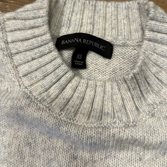 Banana Republic Gray with Flecks Sweater Size XS - Picture 2 of 7